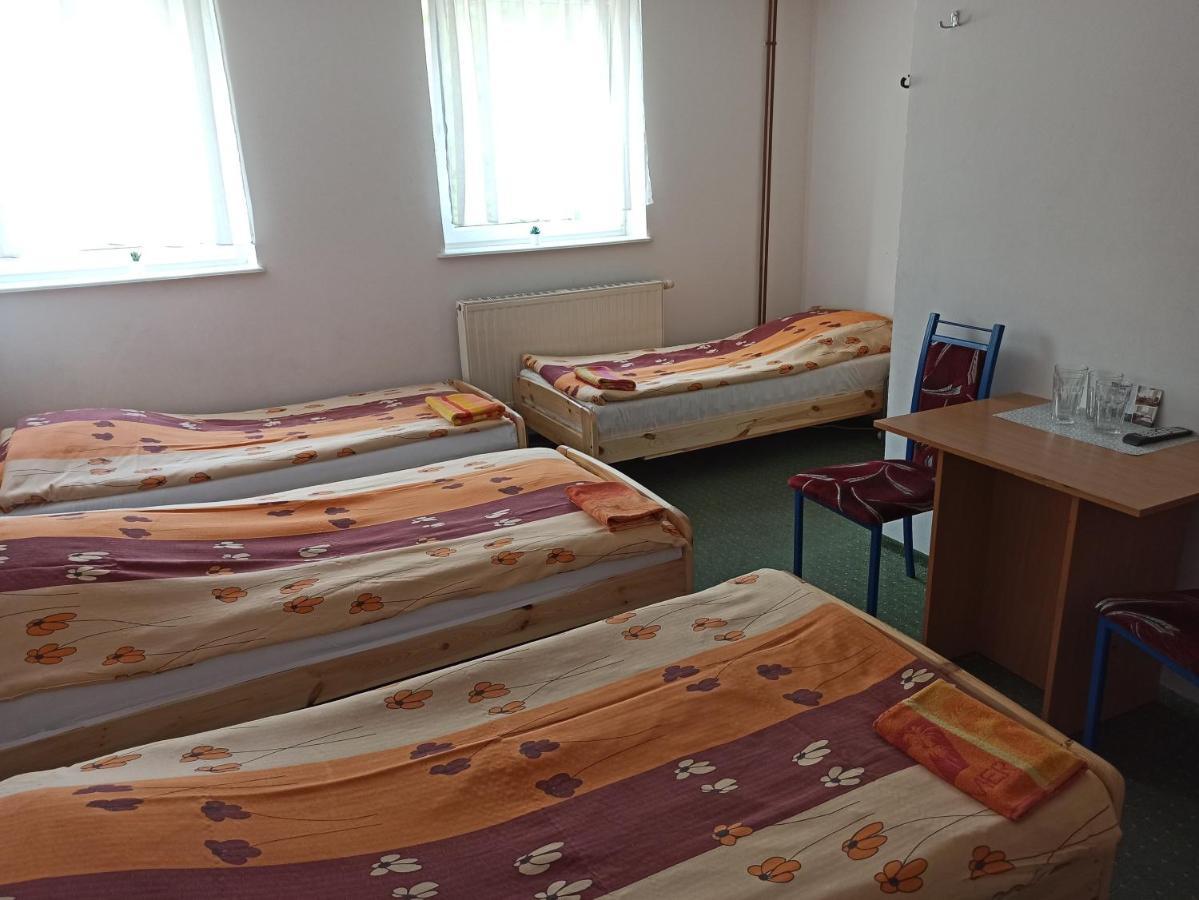 Gosciniec Silver Торунь Екстер'єр фото